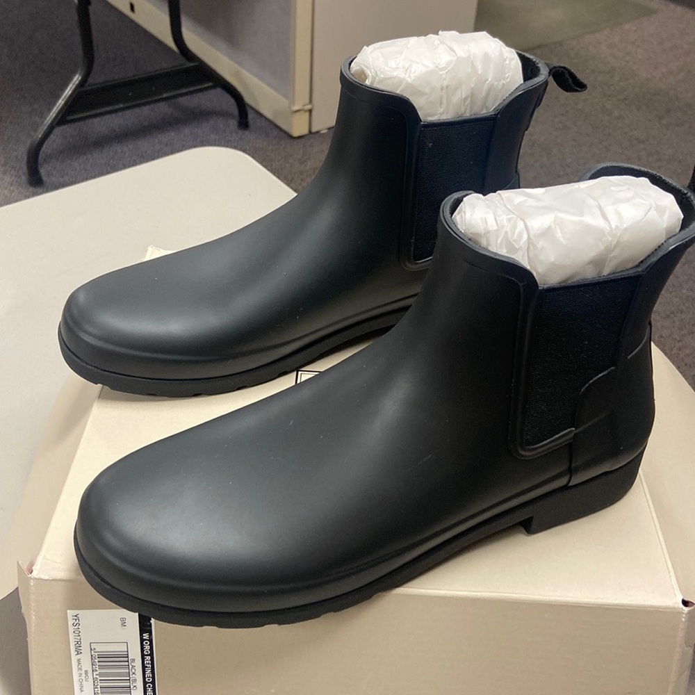 Hunter boots. Women’s Refined Slim Fit Chelsea Boot